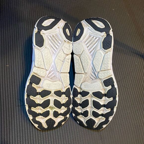 HOKA ONE ONE CLIFTON 7 - Women’s Running Shoes - SIZE 7.5 - Picture 10 of 11